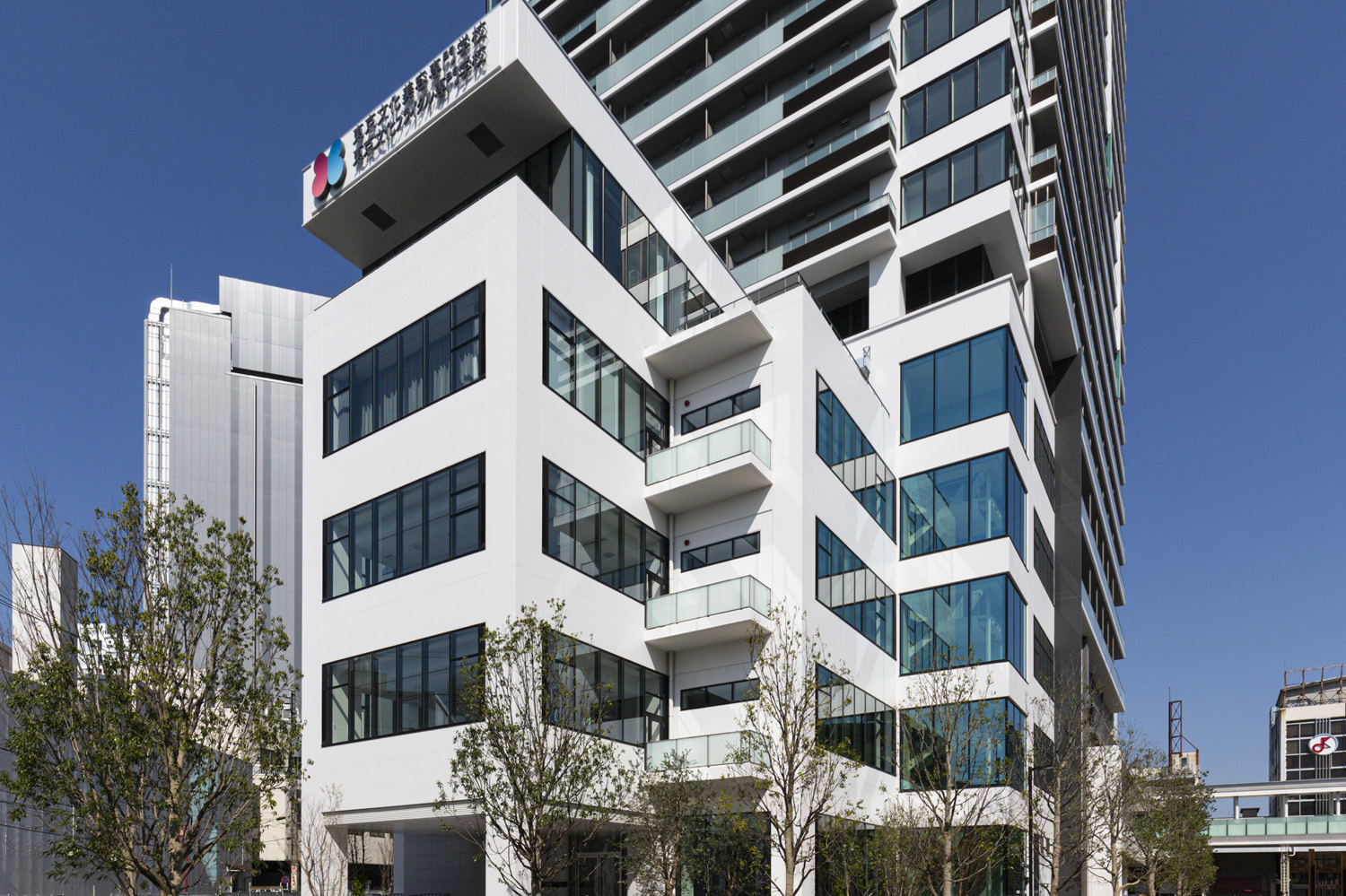 東京文化美容専門学校