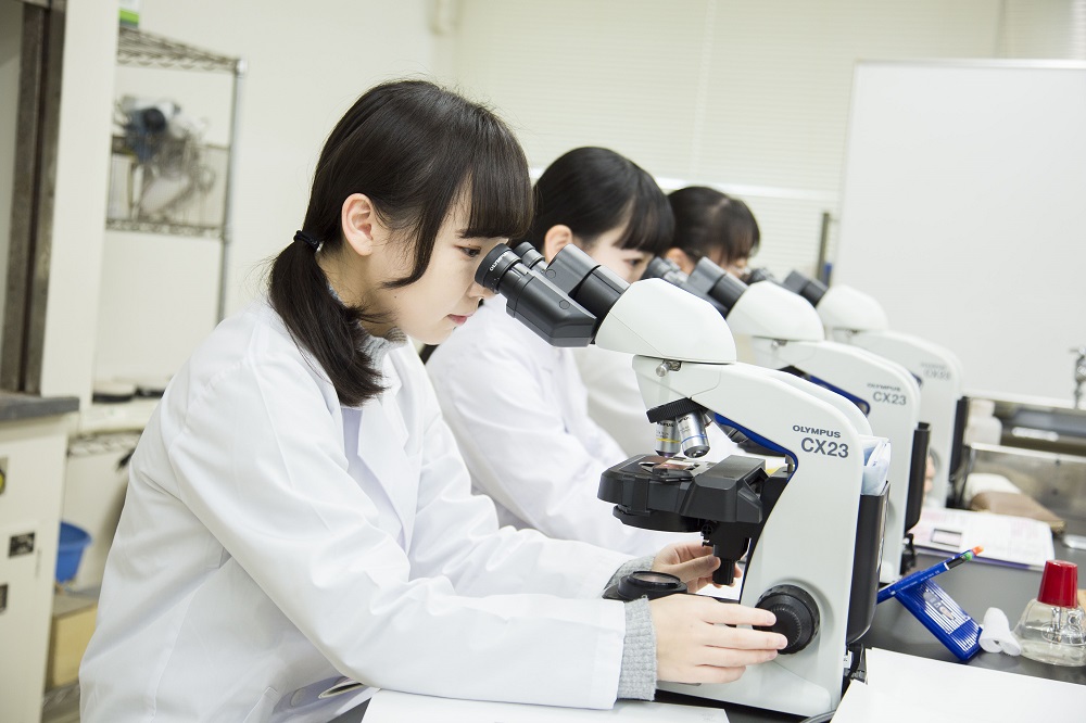 湘央医学技術専門学校 の特長 1